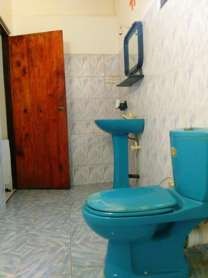 Sunnys Beach Guest House Хіккадува Екстер'єр фото