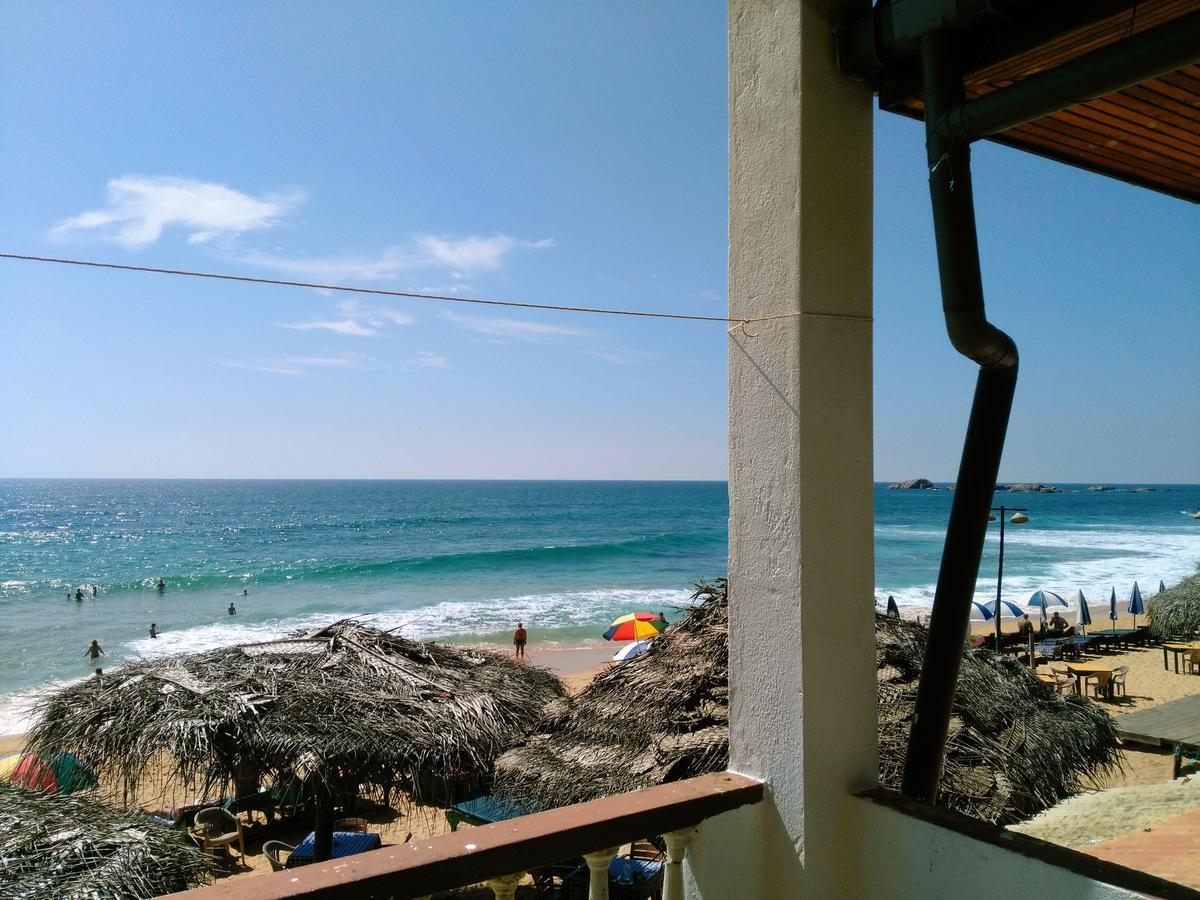 Sunnys Beach Guest House Хіккадува Екстер'єр фото